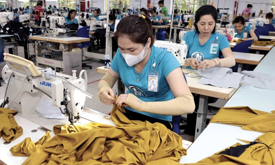 Chính phủ yêu cầu 3 bộ trình giải pháp ứng phó với thuế của Mỹ trước 13/8