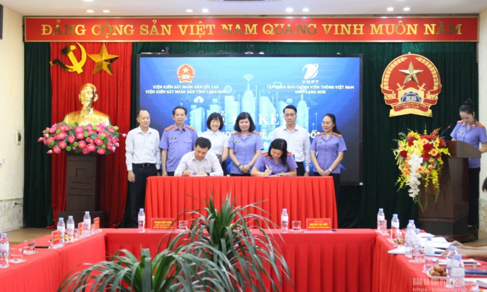 Ký kết thỏa thuận hợp tác về chuyển đổi số giai đoạn 2025 – 2027