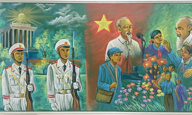 Thầy giáo dùng phấn màu tái hiện khoảnh khắc lịch sử 2/9 chân thực từng chi tiết