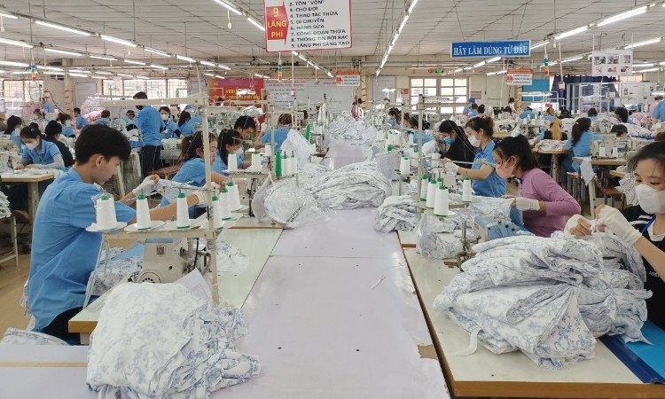 Ngành dệt may ứng phó trước bất lợi về thuế