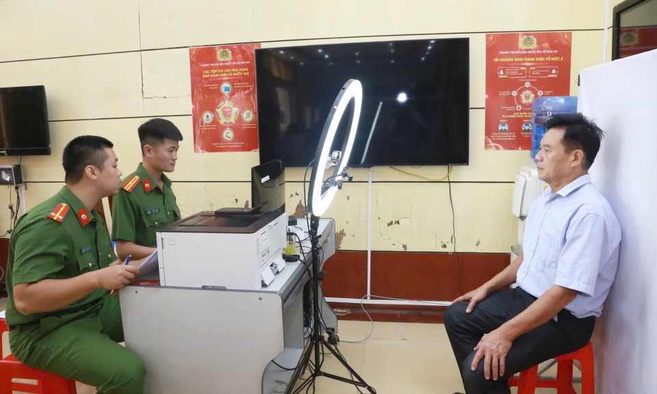 Số hoá quản lý đảng viên