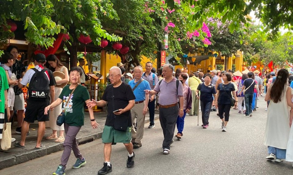 Người phát ngôn Bộ Ngoại giao thông tin về các chính sách miễn thị thực mới của Việt Nam