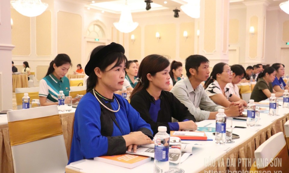 Hơn 100 đại biểu được nâng cao kỹ năng về kinh doanh thương mại điện tử