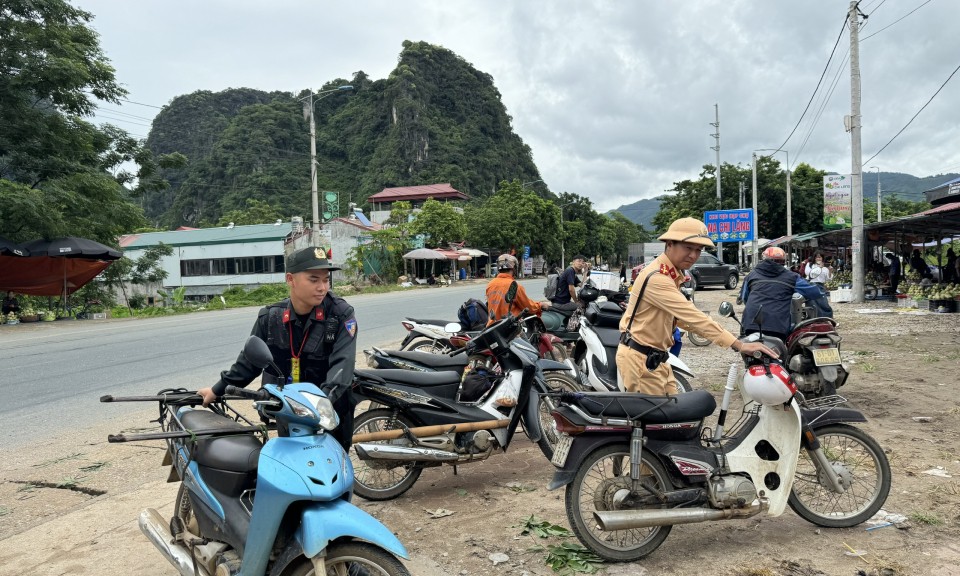 Để an toàn giao thông mùa na