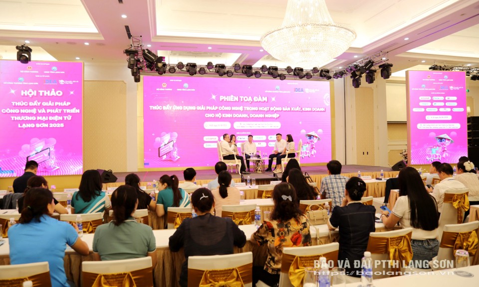 Thúc đẩy giải pháp công nghệ và phát triển thương mại điện tử