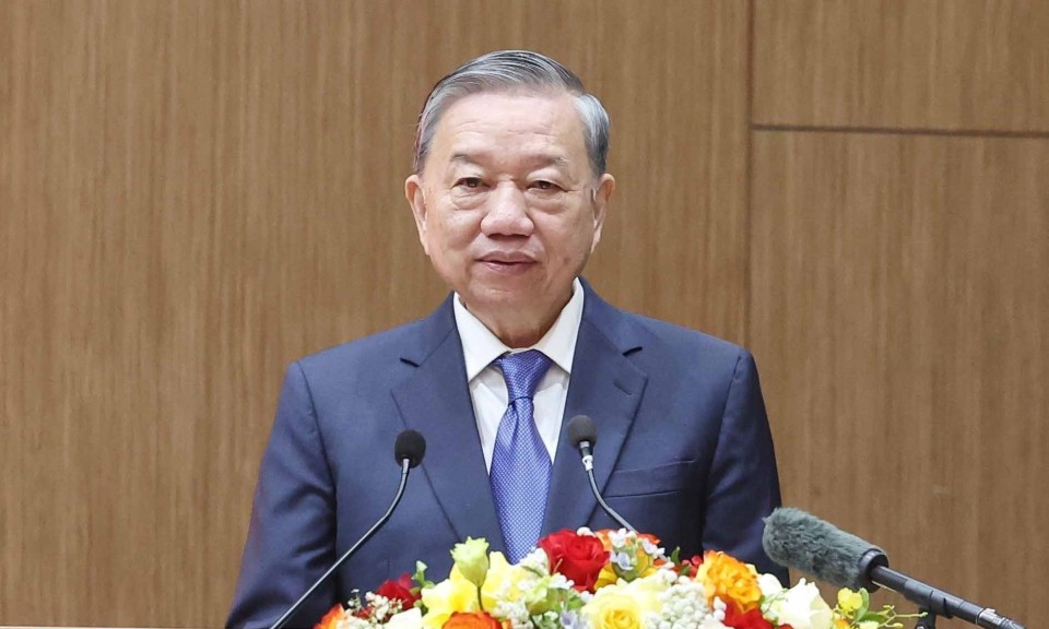80 NĂM - VINH QUANG CÔNG AN NHÂN DÂN VIỆT NAM