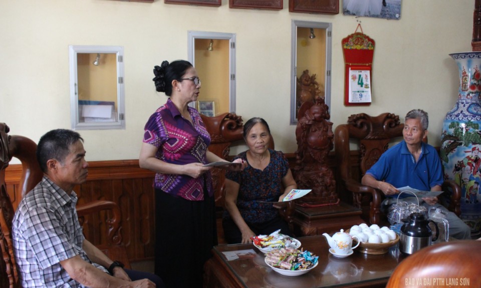 Giữ bình yên xóm làng