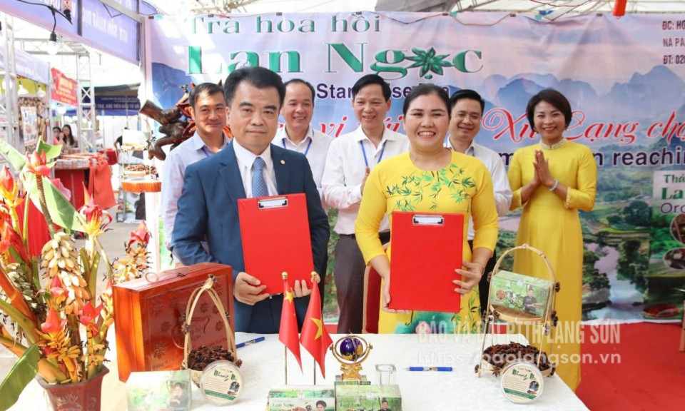 Mở đường vươn ra biển lớn