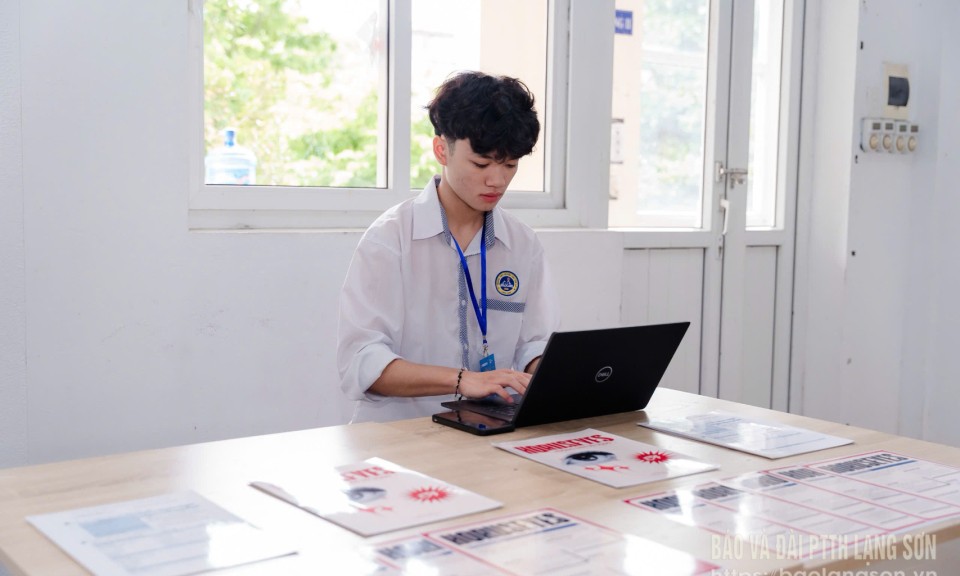 "HorusEyes": Sản phẩm hỗ trợ người bị tai biến giao tiếp bằng mắt