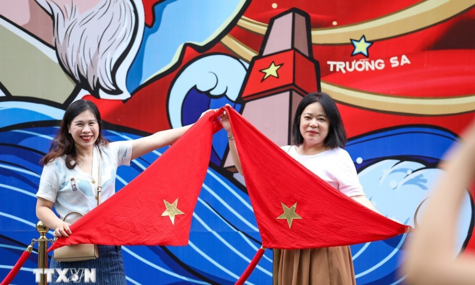 Đi gì, ở đâu, vị trí nào đẹp để xem tổng hợp luyện diễu binh 80 năm Quốc khánh?