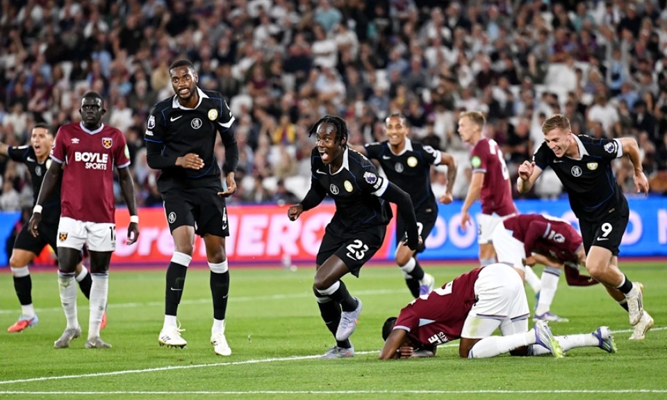 Tin thể thao (23-8): Chelsea vùi dập West Ham, Bayern thắng tưng bừng