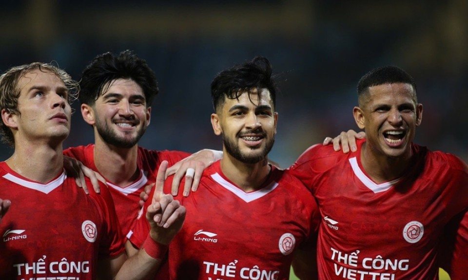 Vòng 2 V-League 2025-2026: Ninh Bình lên ngôi đầu, Nam Định sảy chân